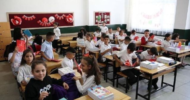 Okullar ne zaman kapanıyor? (2025-2026) eğitim öğretim yılı takvimi belli oldu!