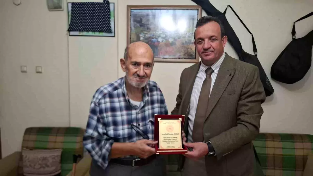 Şair ve Ozanlara Teşekkür Plaketi: Aşıklık Geleneğine Sahip Çıkılıyor