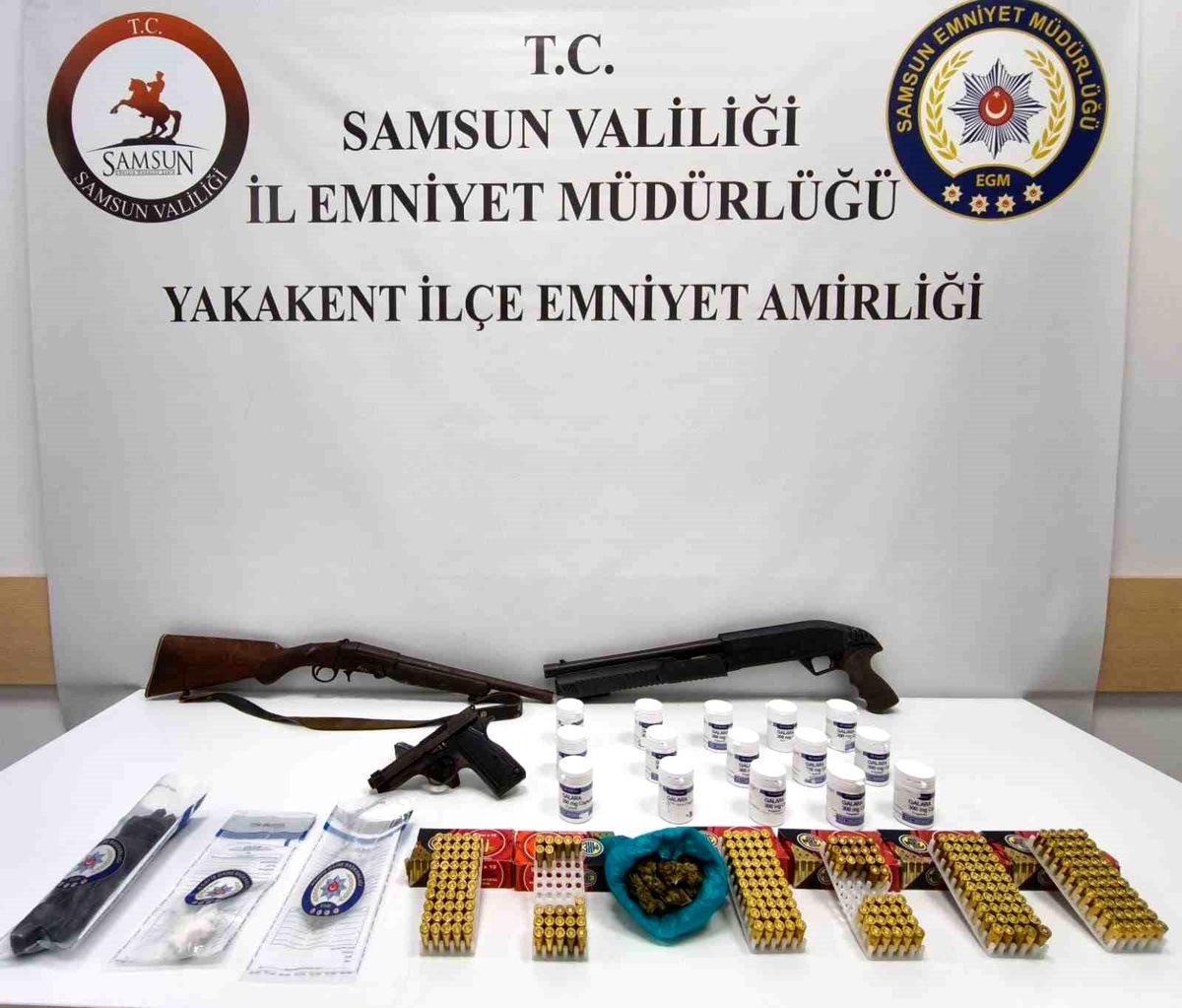 Samsun'da Uyuşturucu Operasyonu: 9 Bin 72 Hap Ele Geçirildi