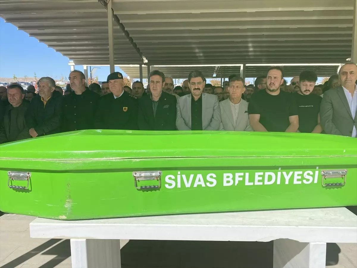 SESOB Başkanı Hakan Demirgil'in Babası Hakkı Demirgil'in Cenazesi Toprağa Verildi