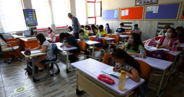 Sömestr tatili ne zaman? (2025-2026) 15 tatil ne zaman başlayacak, ara tatiller ne zaman?