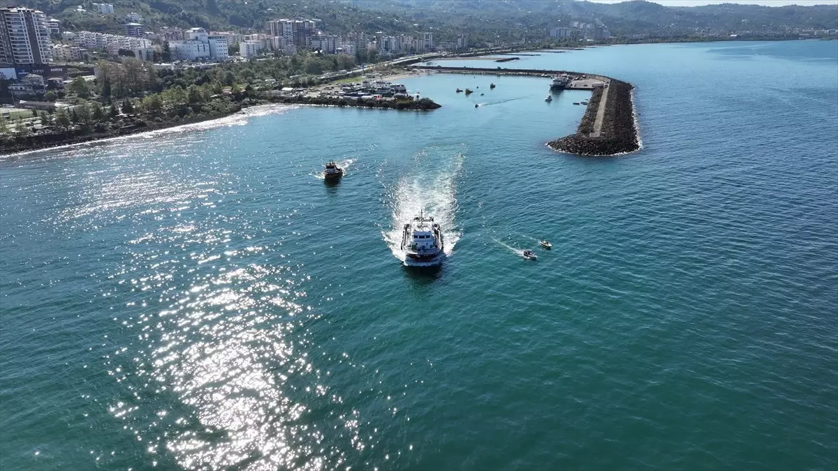 Trabzon'da Filistin'e Destek İçin Deniz Filo Etkinliği Düzenlendi
