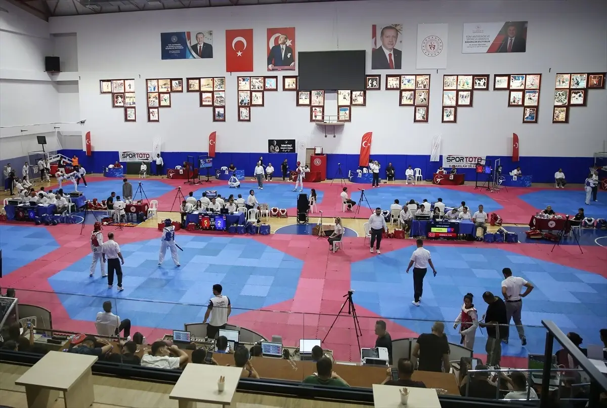 Türkiye Kulüpler Tekvando Şampiyonası Alanya'da Başladı