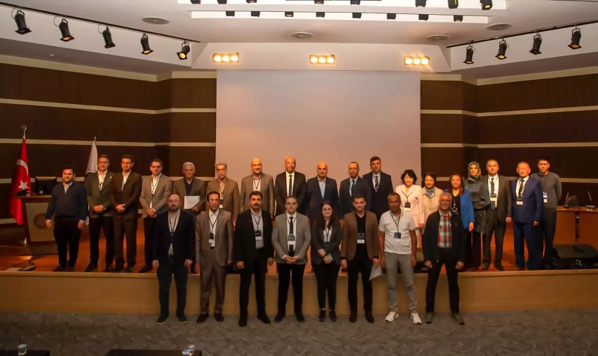 Veteriner Tıbbi Bitkiler ve Geleneksel Tıp Kongresi Tamamlandı
