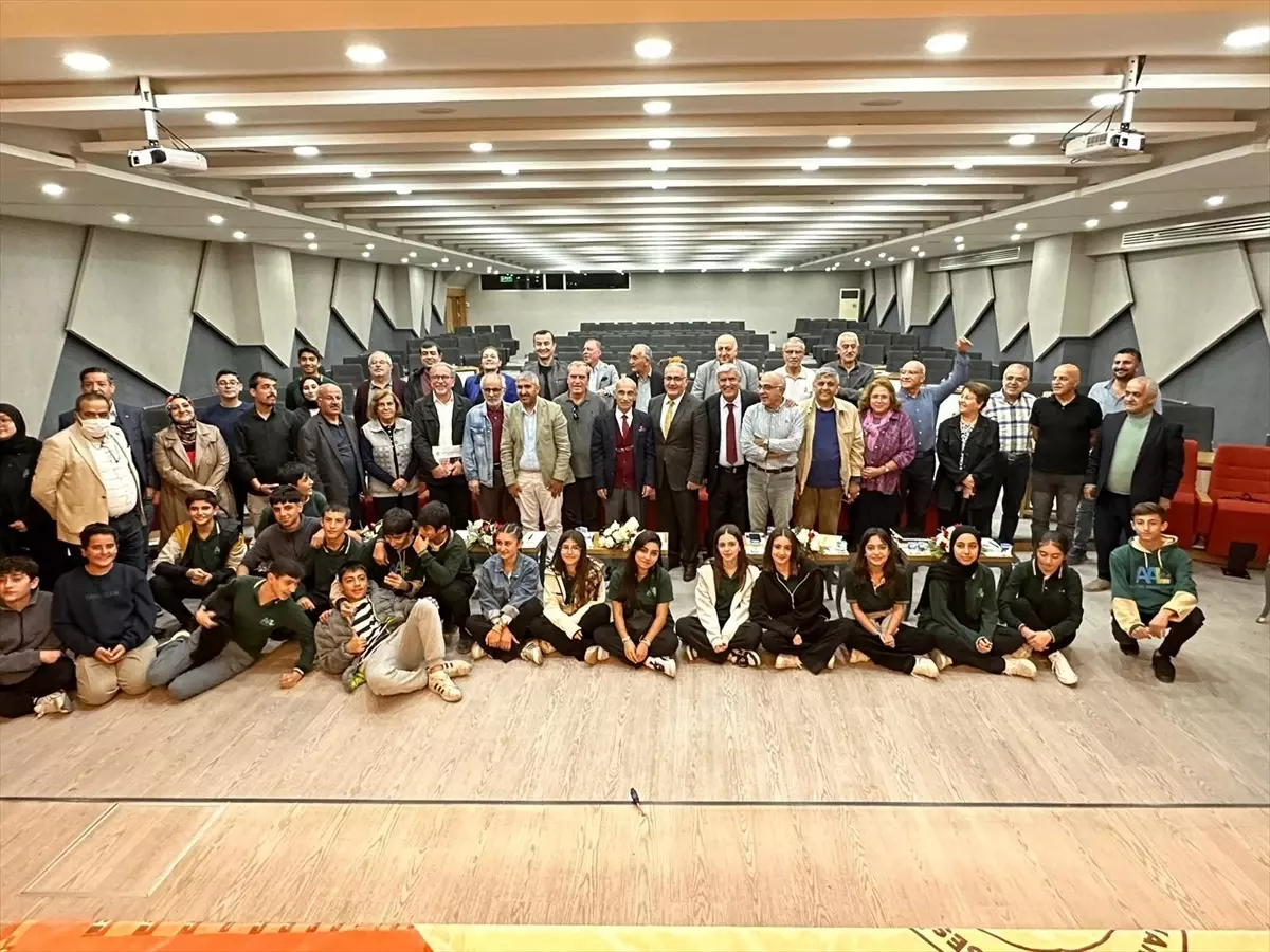 Van'da Mezun Akademi-Kariyer Buluşmaları Gerçekleştirildi