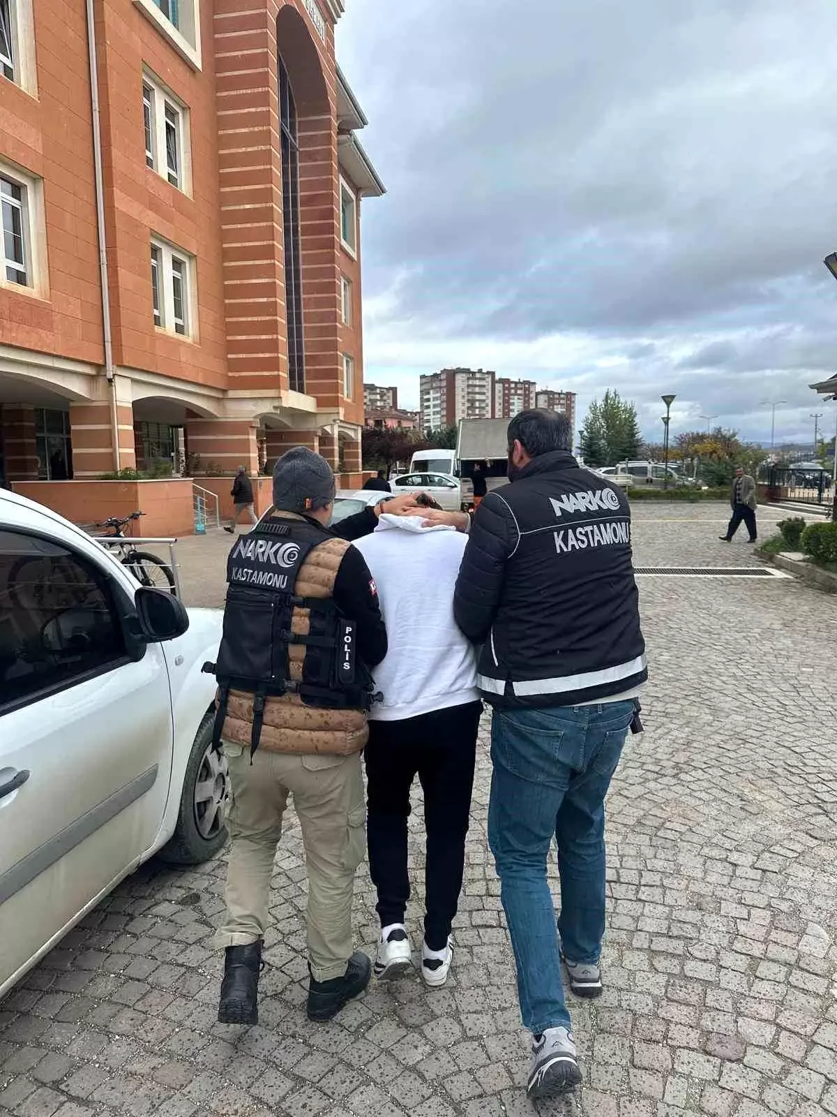 Kastamonu'da Uyuşturucu Operasyonu: Sanığın Tahliyesine Karar Verildi