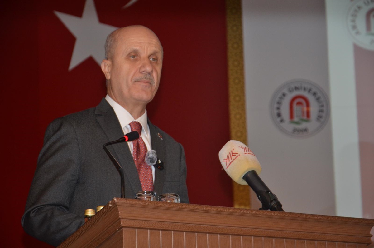 YÖK Başkanı Özvar'dan Gazze'deki Soykırım Kınaması