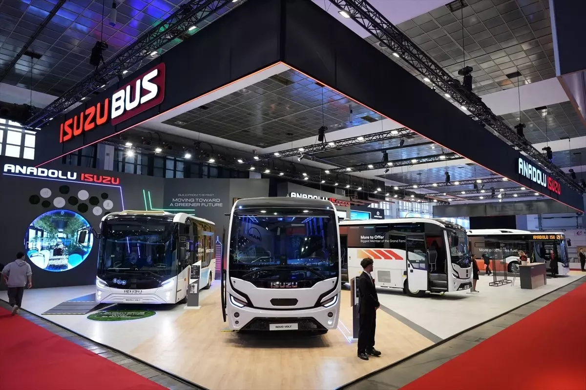 Anadolu Isuzu, Busworld Europe 2025 Fuarı'nda Elektrikli Araçlarını Tanıttı