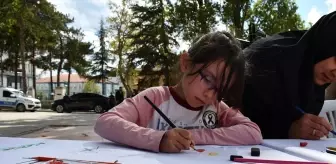 Bilecik ve Kütahya'da Filistinli Çocuklar İçin Çiz Etkinliği