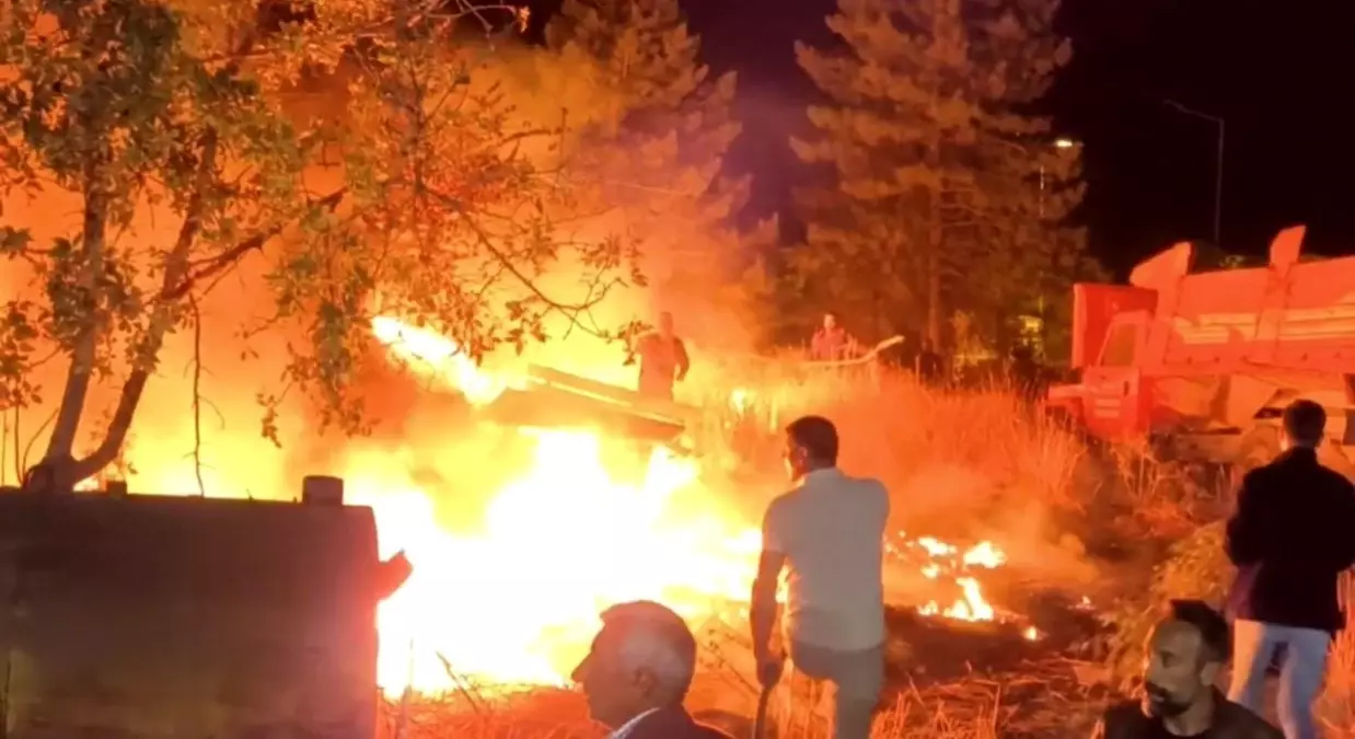 Çemişgezek'teki Düğünde Yangın Paniğe Neden Oldu