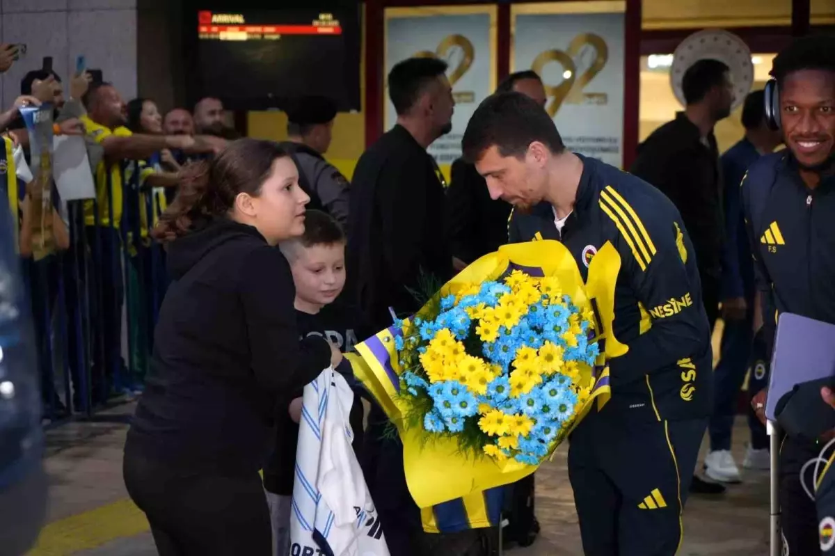 Fenerbahçe, Samsunspor Maçı için Coşkuyla Karşılandı