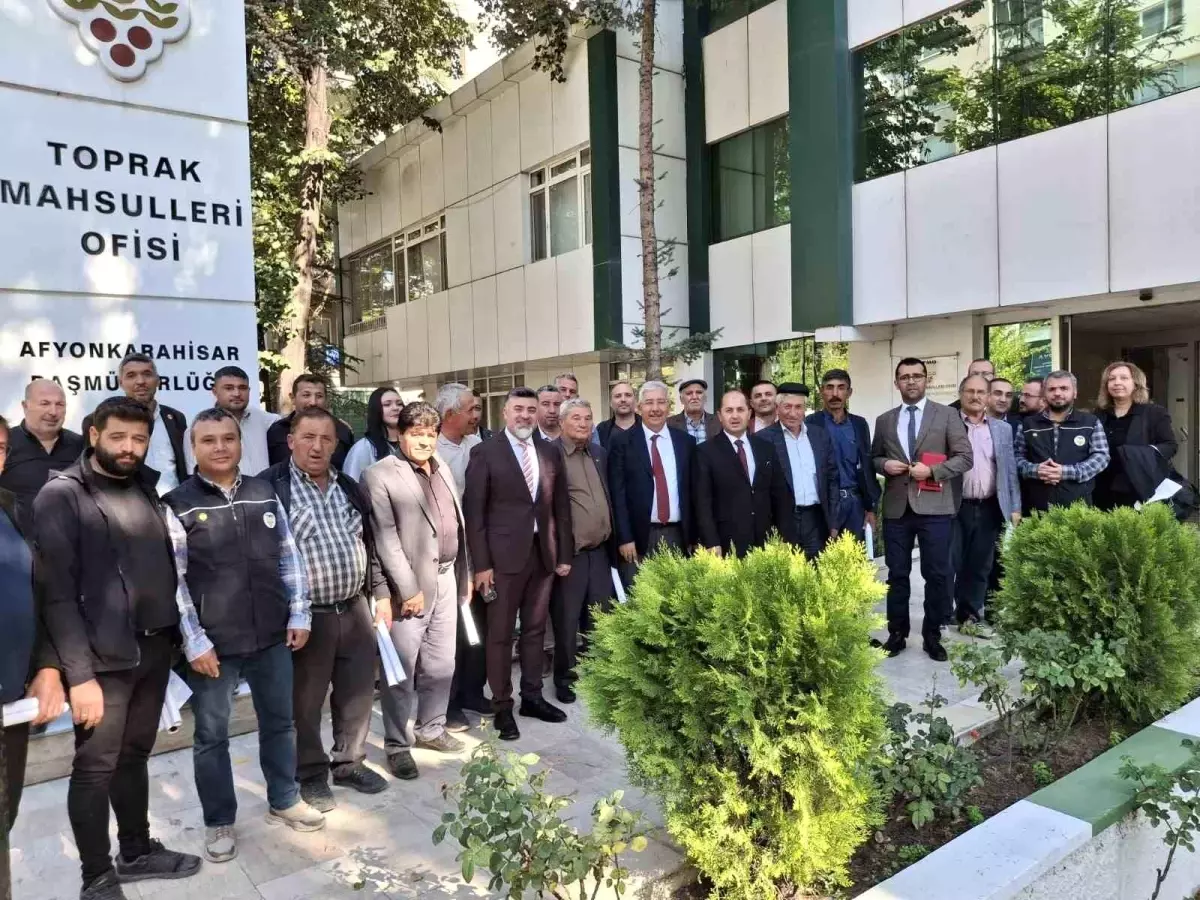 TMO, Afyonkarahisar'da Haşhaş Ekim Uygulamaları İçin Bilgilendirme Toplantısı Düzenledi
