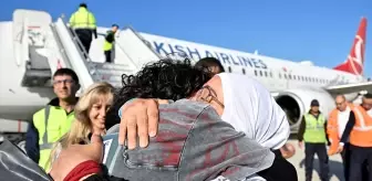 İsrail'in alıkoyduğu 36'sı Türk 137 aktivist İstanbul'da