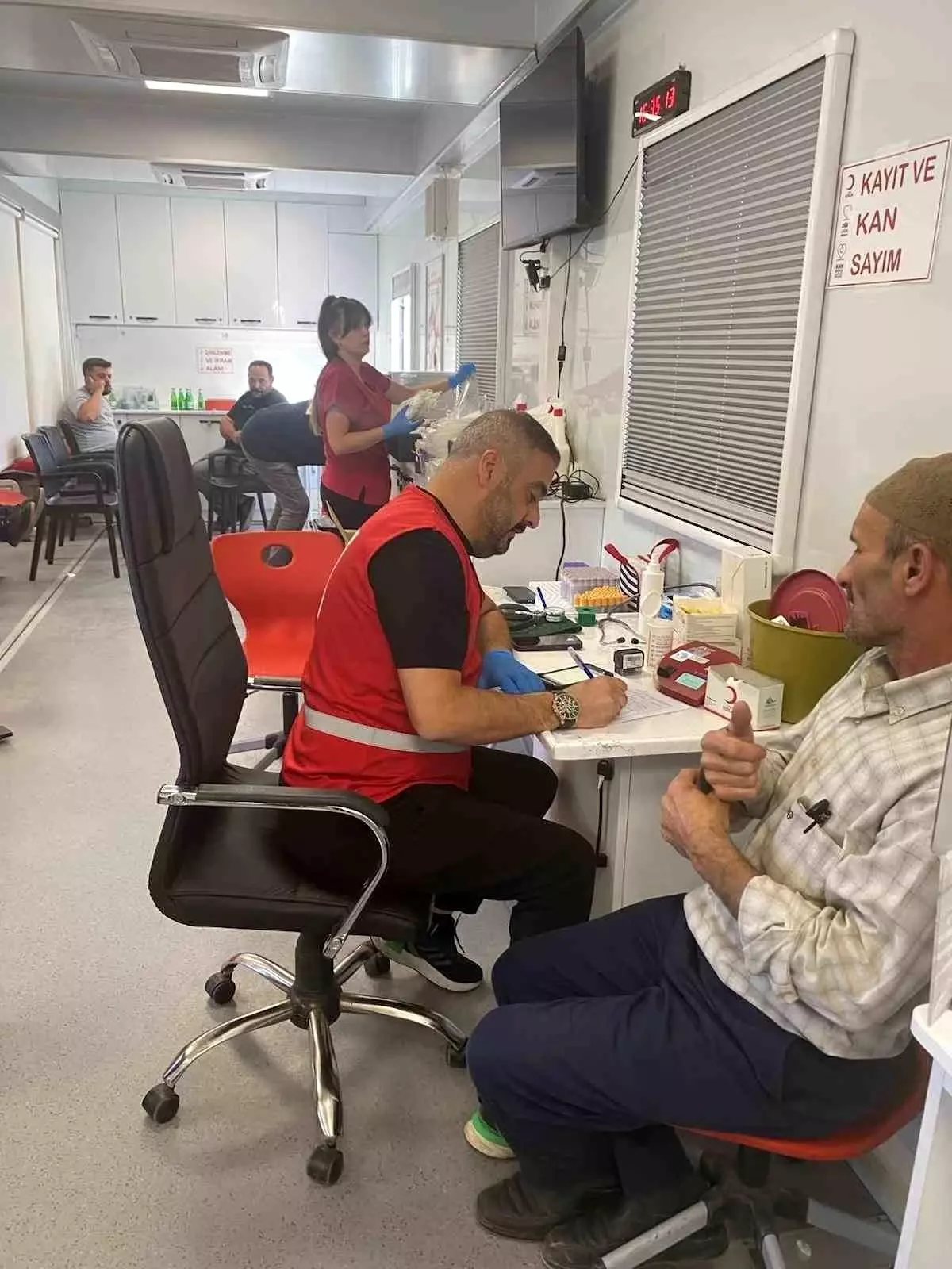 Karapınar'da Kızılay Kan Bağışı Kampanyası Başarıyla Gerçekleşti