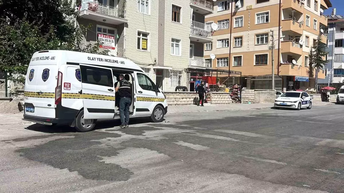 Konya'da Sokakta Bıçaklama Olayı: 1 Yaralı
