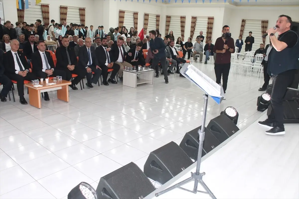 Manyas'ta 'Türkiye Yüzyılı Birlik ve Diriliş Gecesi' Düzenlendi