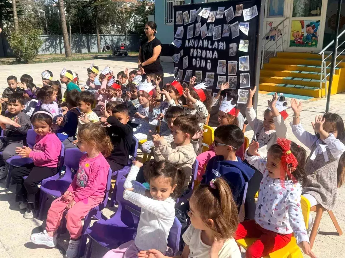 Minik Öğrencilere Hayvan Sevgisi Aşılandı