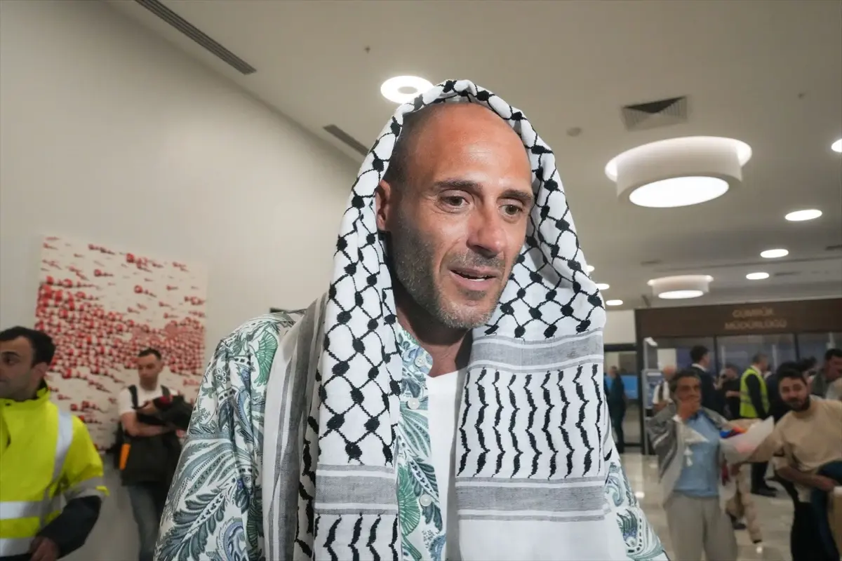 Sumud Filosu'ndaki yabancı aktivistler İsrail'in kendilerine uyguladığı şiddeti anlattı (2)