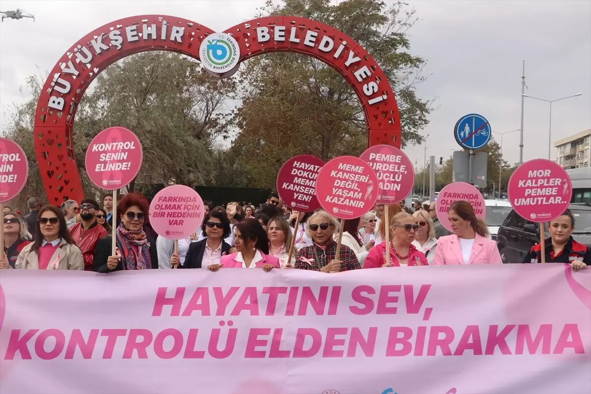 Tekirdağ'da Meme Kanseri Farkındalık Yürüyüşü Düzenlendi