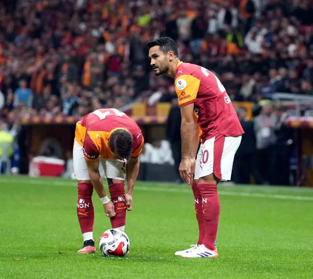 Galatasaray - Beşiktaş Derbisi: İlk Yarısında Beşiktaş Üstün