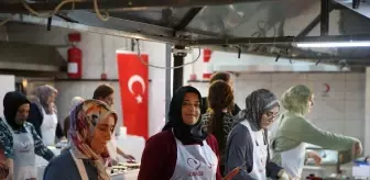 Türk Kızılay'dan Depremzede Kadınlara Aşçılık Atölyesi