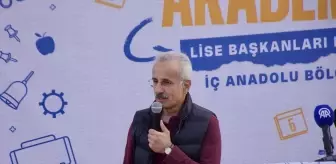 Ulaştırma ve Altyapı Bakanı Uraloğlu, Kırşehir'de gençlerle buluştu Açıklaması