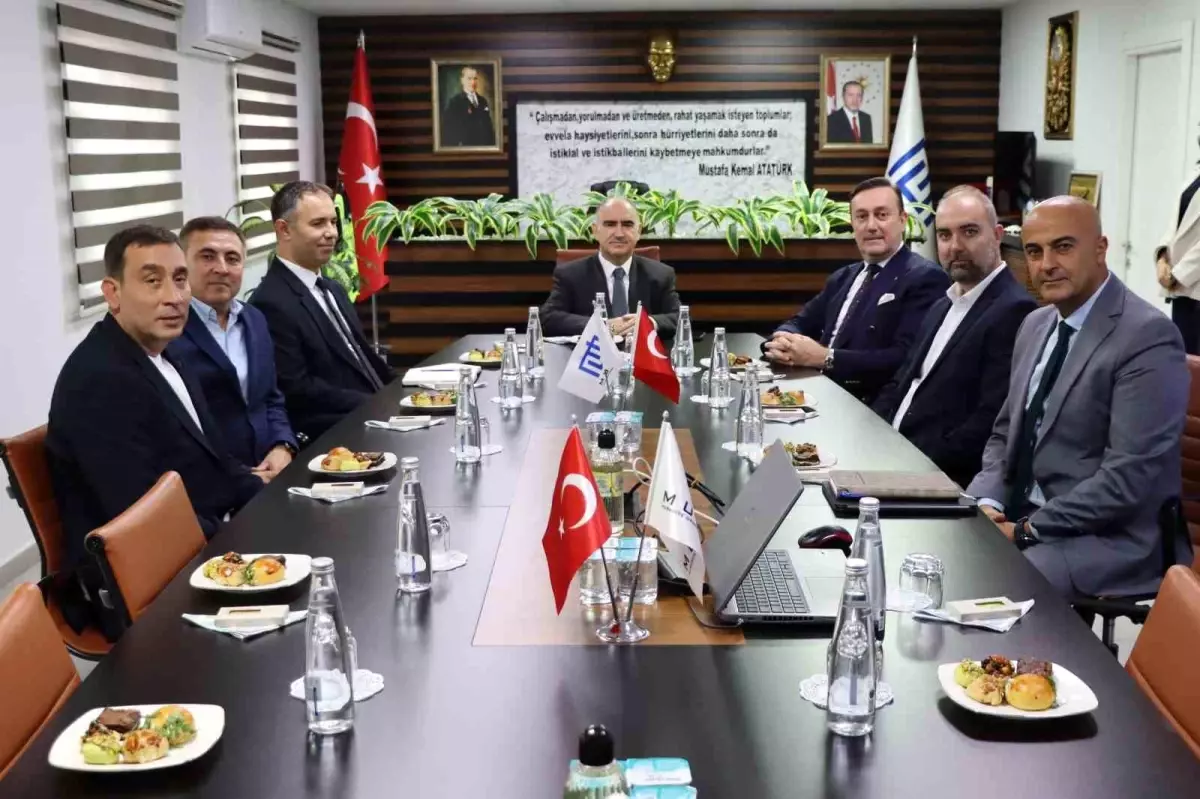 Manisa Valisi Özkan, Muradiye OSB'yi Ziyaret Ederek Yatırımları İnceledi