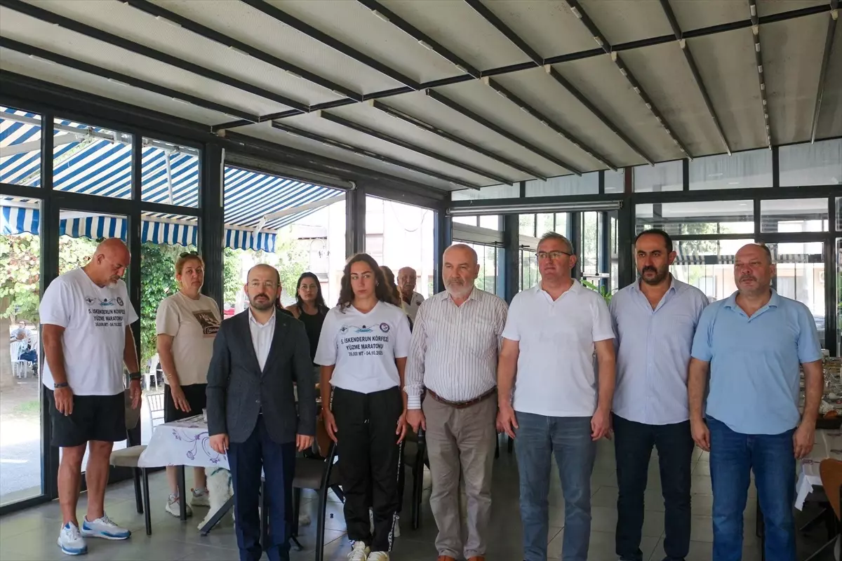 Elif Berke, 5. İskenderun Körfezi Açık Deniz Yüzme Maratonu'nu Tamamladı