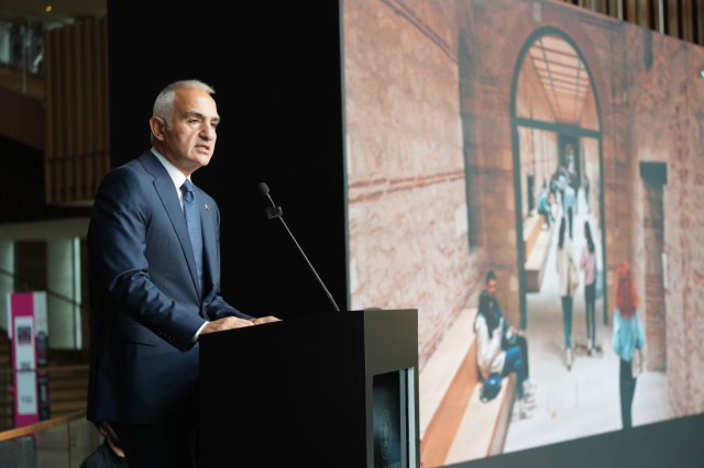 Bakan Ersoy duyurdu: Kültür-sanatta rekor yılı