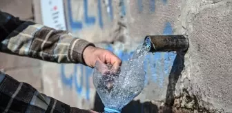 Ankara'da Su Kesintisi: Yenimahalle'de Vatandaşlar Çeşmelerden Su Temin Ediyor