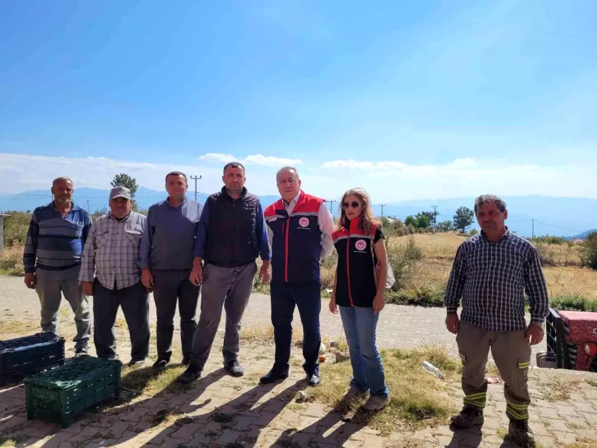 Buharkent'te Çiftçilere Yenilikçi Tarımsal Destekleme Modeli Tanıtıldı