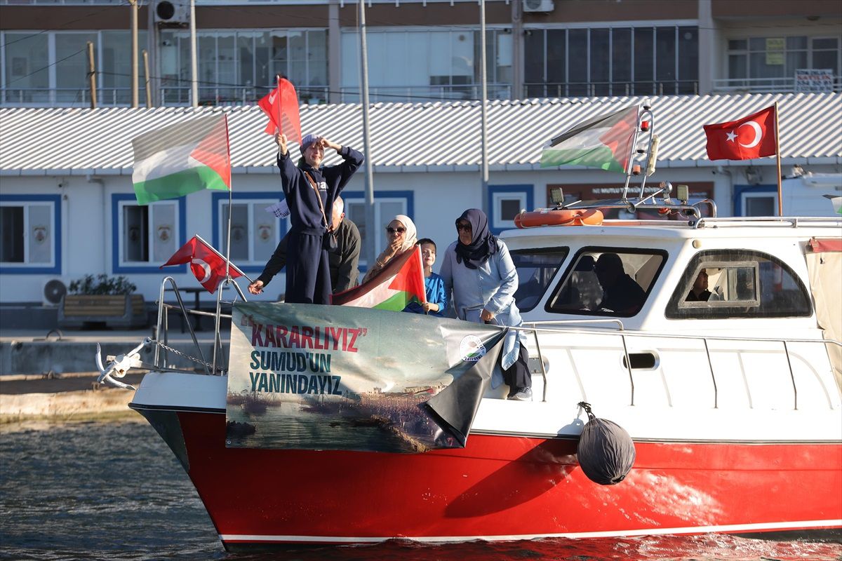 Bursa'da denizciler Filistin ve Küresel Sumud Filosu'na destek için Marmara Denizi'ne açıldı