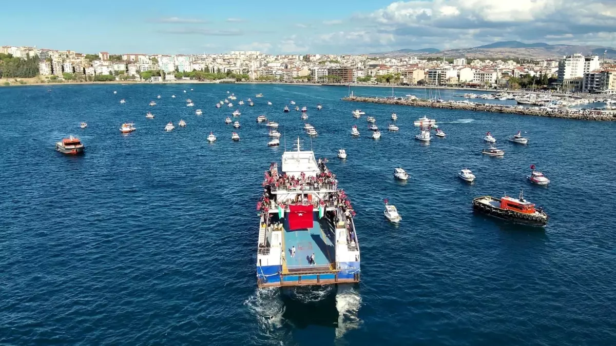 Çanakkale Boğazı'nda Filistin’e Destek Gösterisi