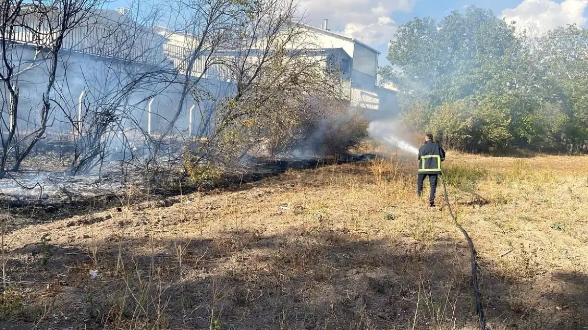 Çankırı'da Ot Yangını Kontrol Altına Alındı