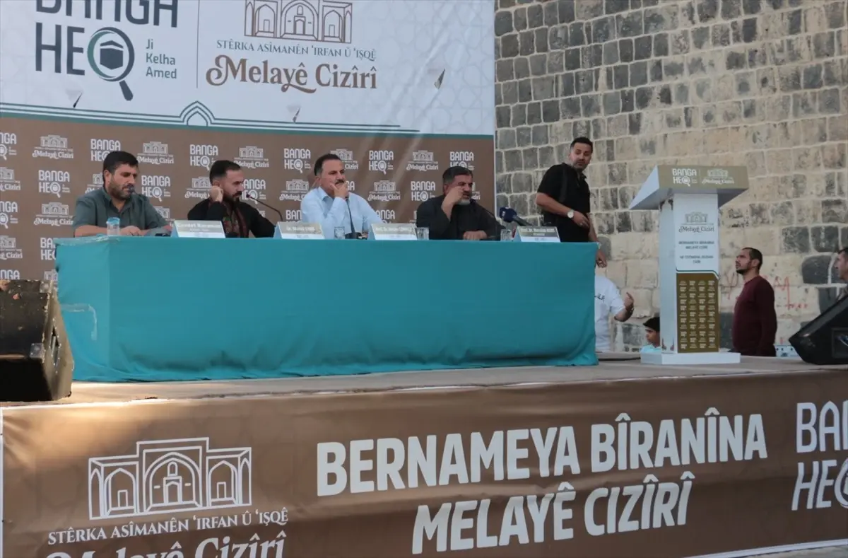 Cizre'de 'Aşk ve İrfan Göklerinin Yıldızı: Melaye Ciziri' Paneli Düzenlendi