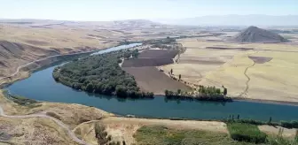 Doğaseverler yürüyüş etkinlikleriyle Muş'un güzelliklerini keşfediyor