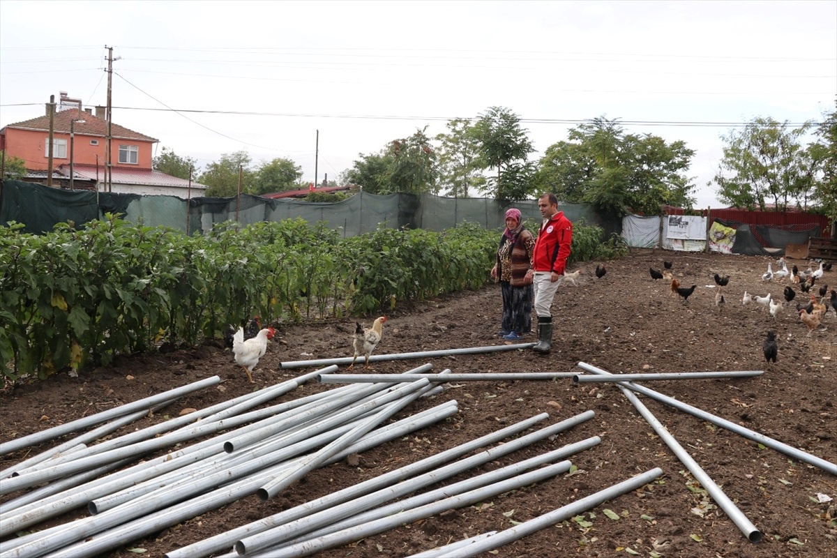 Edirne Tarım ve Orman Müdürü İslam Köse, Sera Projesini İnceledi