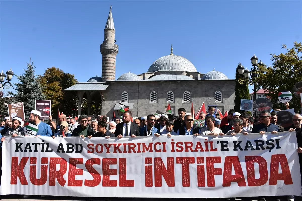 Erzurum'da Gazze İçin Protesto Yürüyüşü