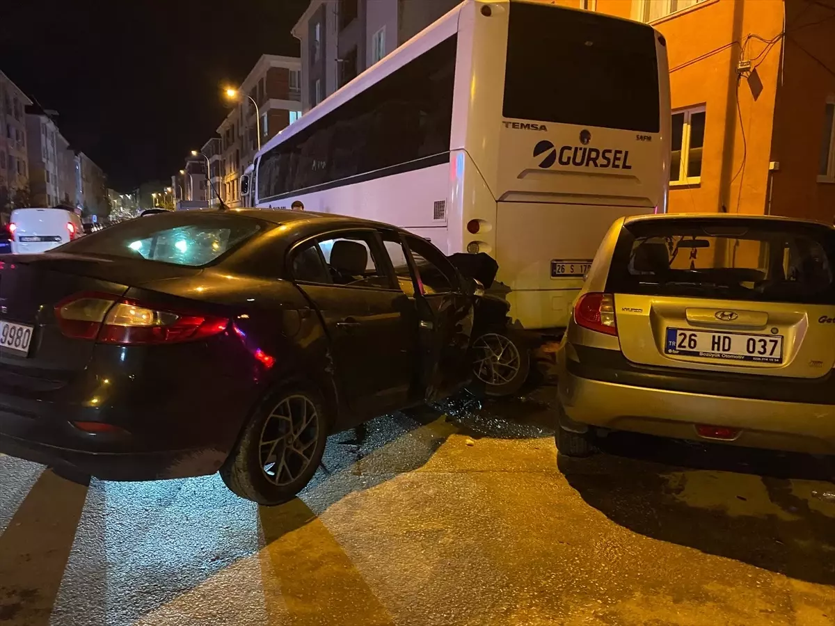 Eskişehir'de Otomobil Kazası: 1 Yaralı
