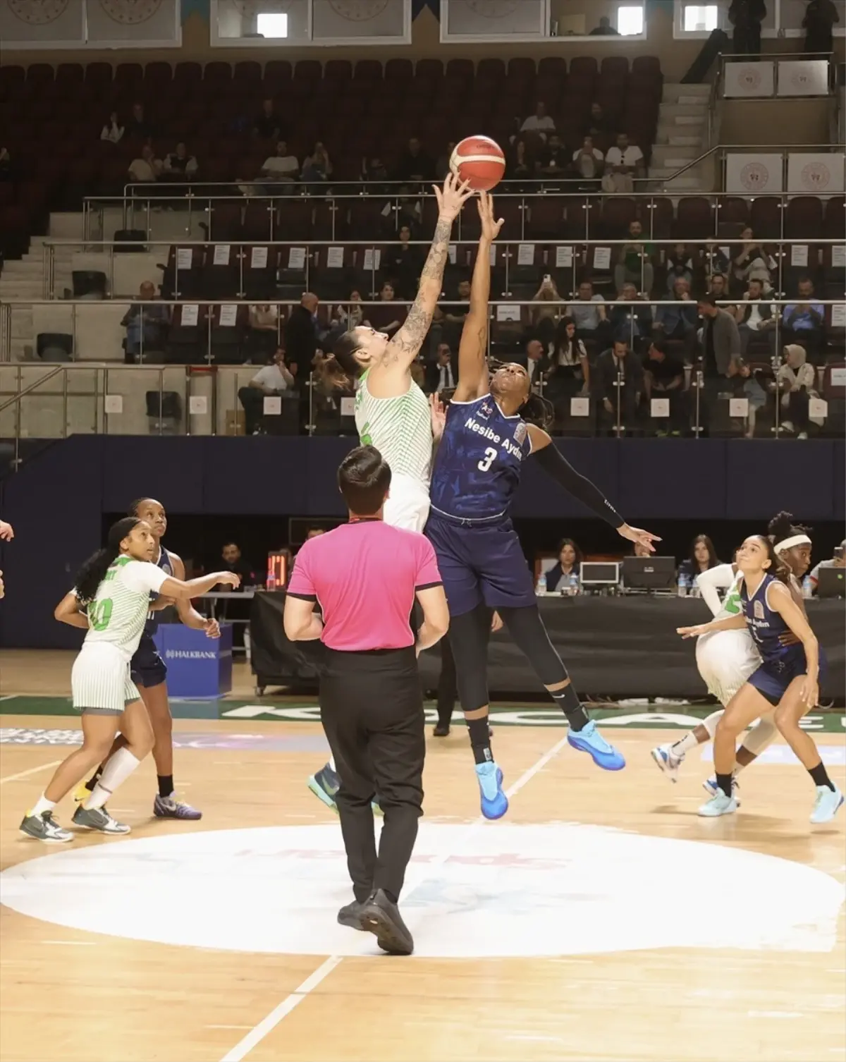 Nesibe Aydın, Kocaeli Kadın Basketbol'u Deplasmanda Yendi