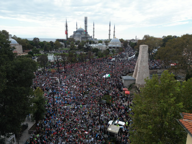 Thousands of people are marching for Gaza in Istanbul, Ankara, and Izmir