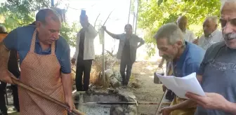 Ulupınar Köyü'nde Bereket İçin Geleneksel Kurban Kesimi