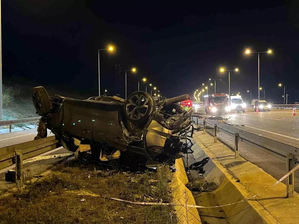 Kocaeli'de Trafik Kazası: 2 Ölü, 5 Yaralı