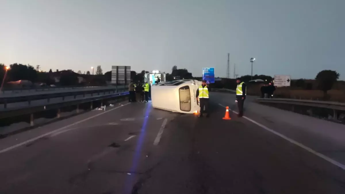 Samsun'da Minibüse Çarpan Alkollü Sürücü Yakalandı, 9 Yaralı
