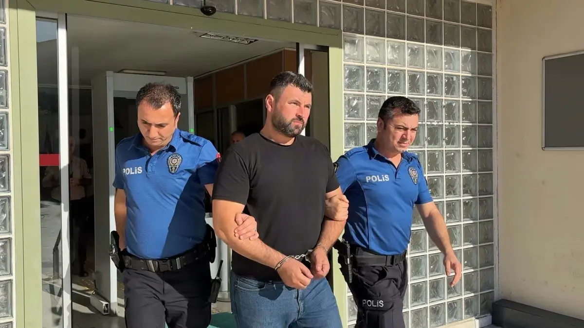 Otomobil Sürücüsü, Motosiklete Çarpıp Kaçtıktan Sonra Tutuklandı