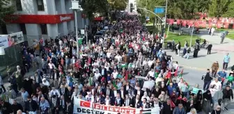 Sakarya'da 'Özgürlüğe Yürüyoruz' Etkinliği: Filistin'e Destek Yürüyüşü