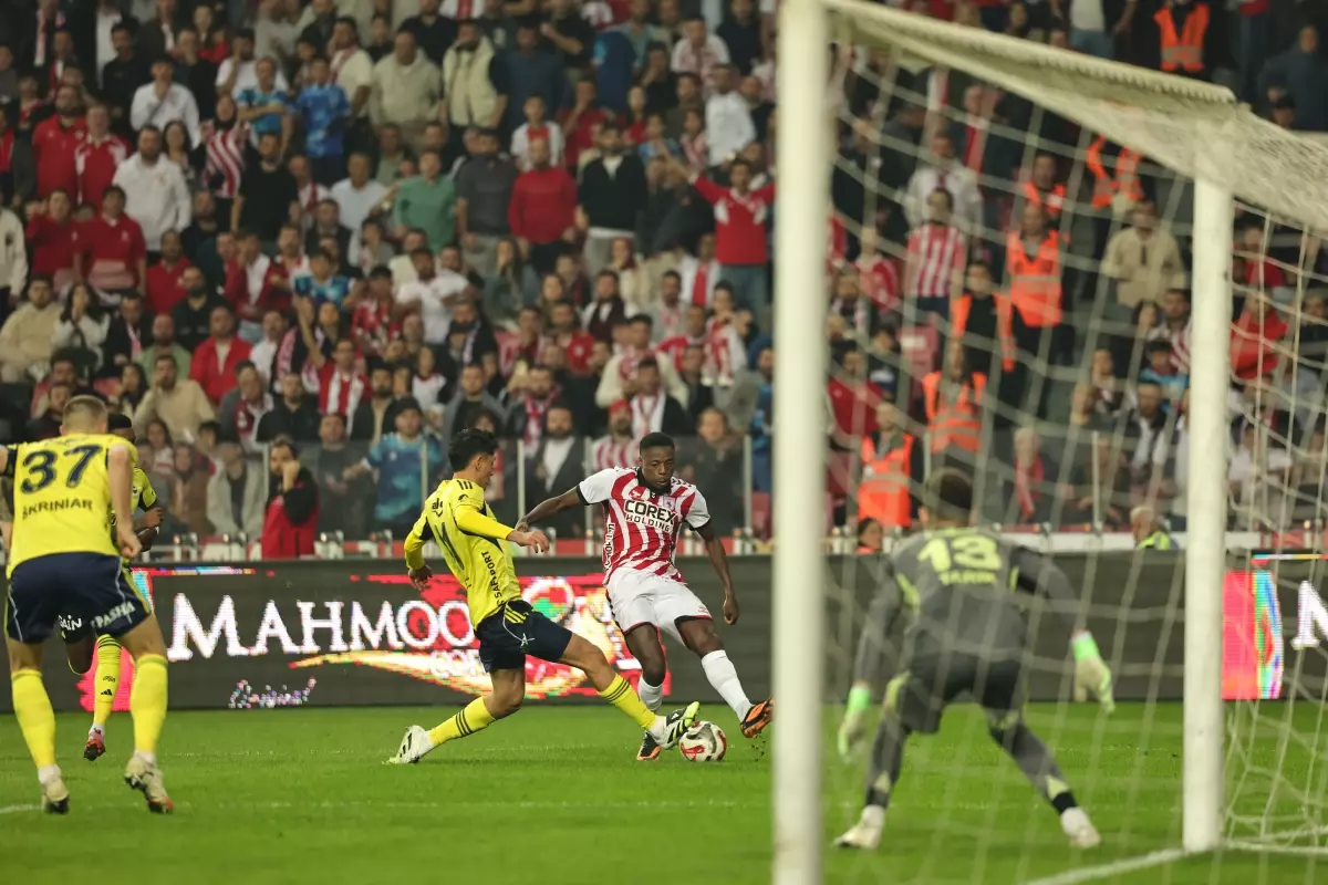 Fenerbahçe ve Samsunspor Gol Atamadan Berabere Kaldı