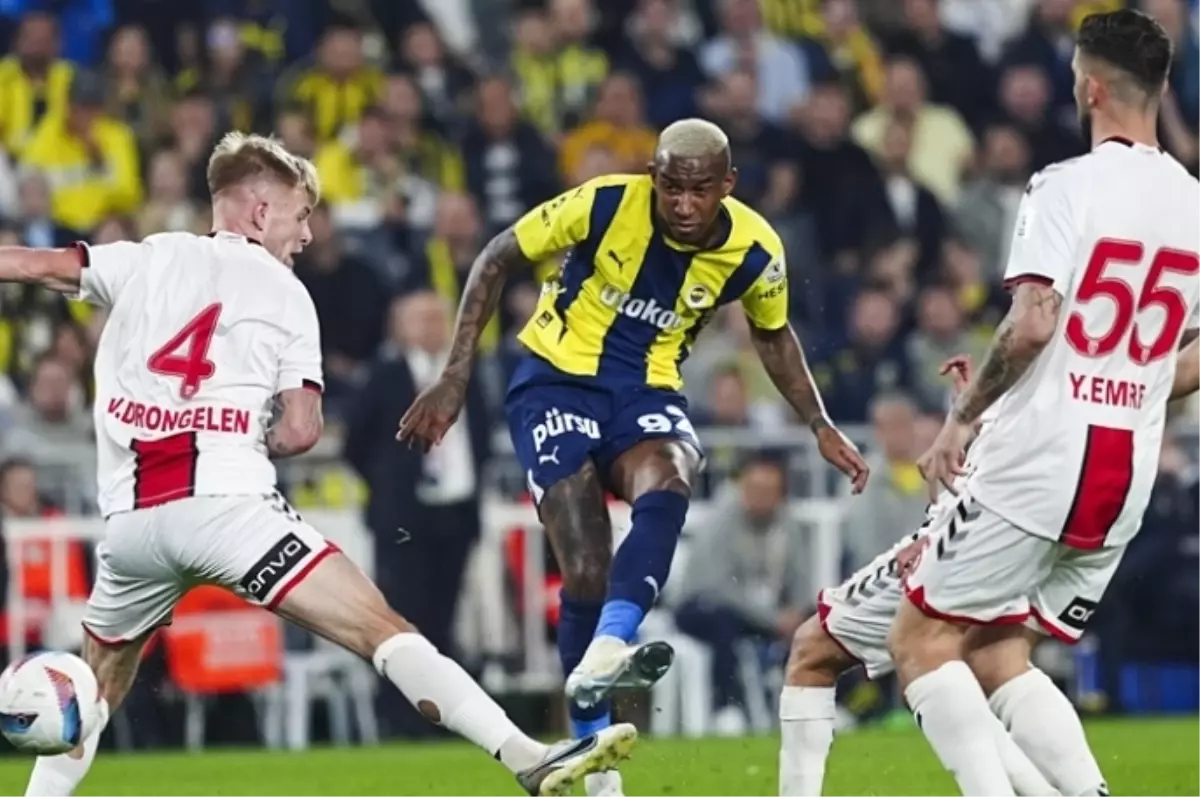 Samsunspor Fenerbahçe maçı ilk 11&apos;i! Samsunspor Fenerbahçe maçı 11&apos;i belli oldu mu, ilk 11&apos;de kimler var?