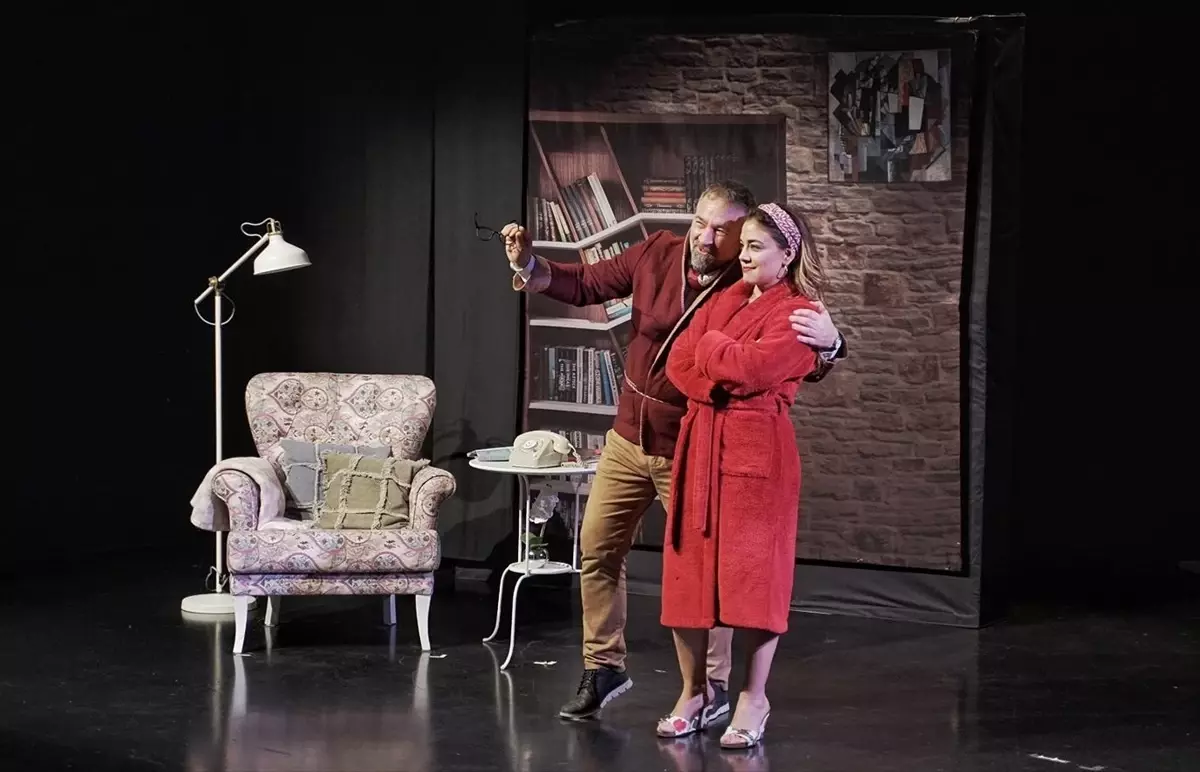 Tiyatro Frankfurt, 2025-2026 Sezonunu Aşkımızın Son Durağı ile Açtı