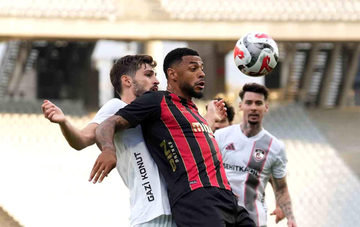 Fatih Karagümrük ve Gaziantep FK Golsüz Berabere Kaldı